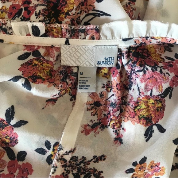 14th & Union Ivory Floral Bell Sleeve Blouse - Picture 4 of 7
